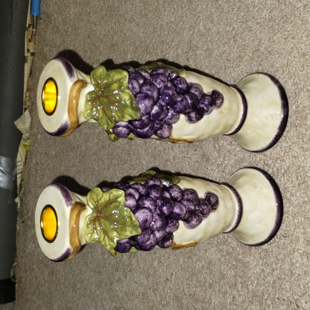 Signature Home Collection Grapes Design Candle Holder